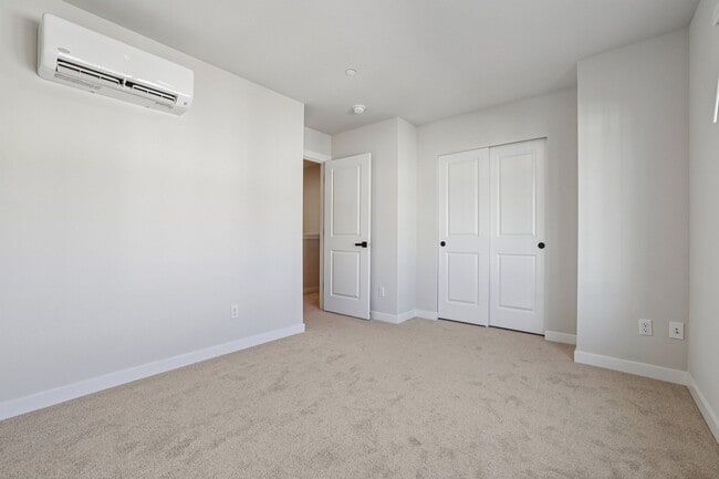 Building Photo - 14707 87th Ave SE