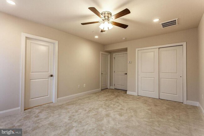 Building Photo - 7807 Crystal Brook Way