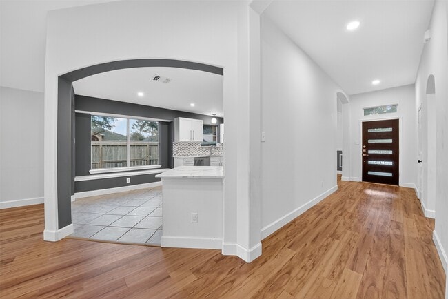 Building Photo - 17002 Analisa Cir