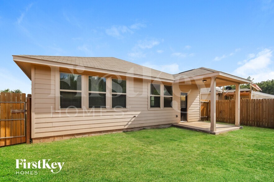 Building Photo - 26 Rd 5102F