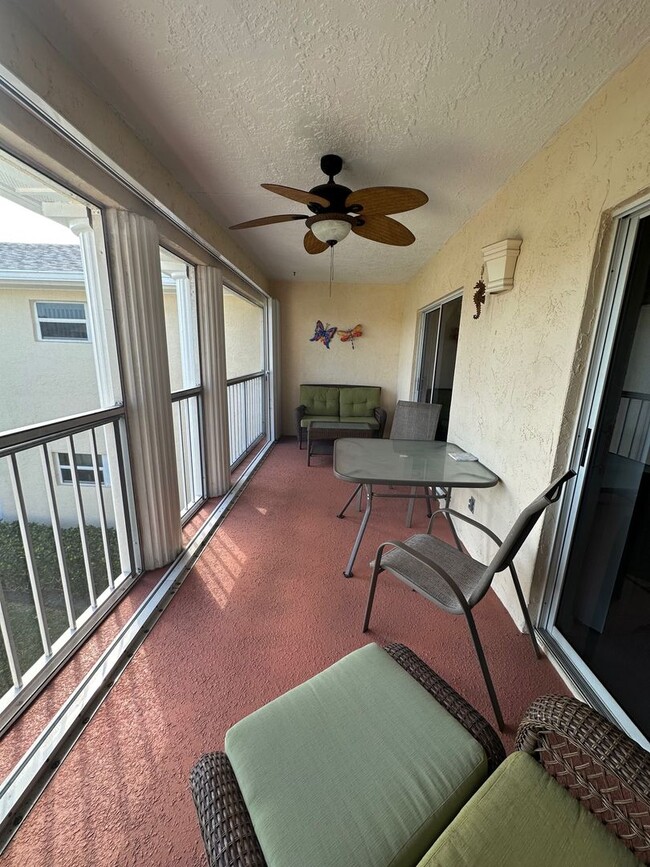 Building Photo - Furnished 2 Bedroom 2 Bath Condo in Grove ...