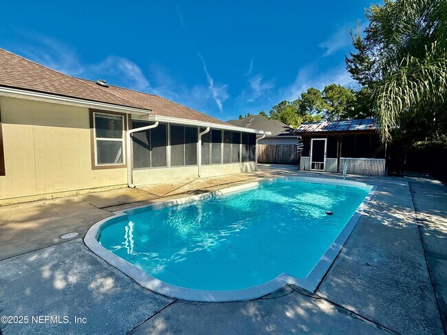 Building Photo - 2007 Eclipse Dr