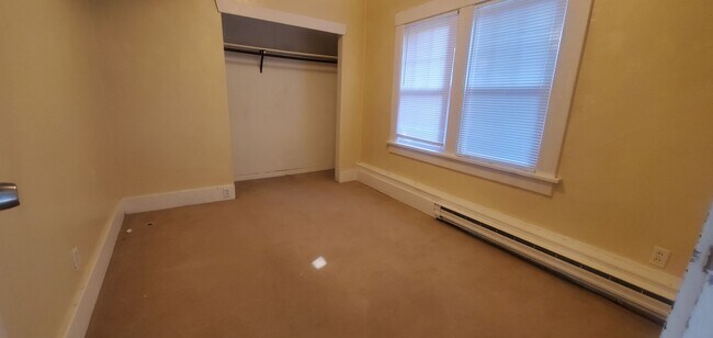 Building Photo - Bay View Living Near WWU – 1 & 3 Bedroom U...