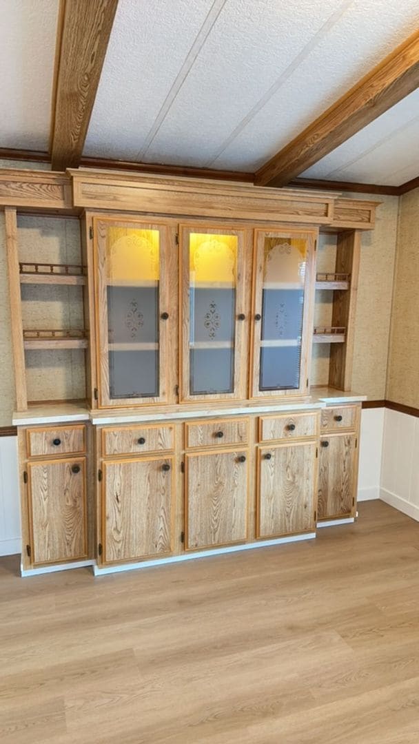 Building Photo - Two Bedroom House