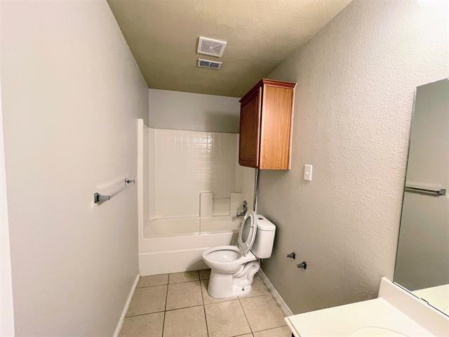 Building Photo - 5328 Comanche Wells Dr