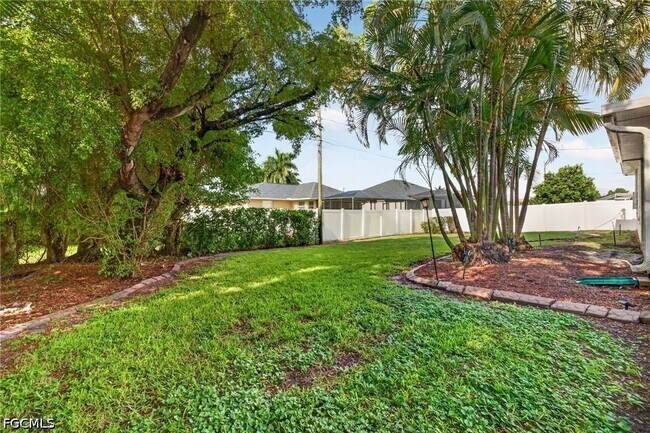 Building Photo - 1632 SW 43rd Terrace
