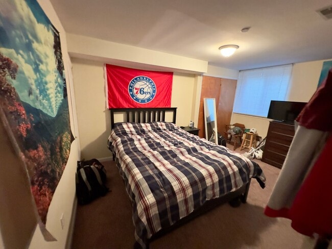 Building Photo - 1803 N 17th St