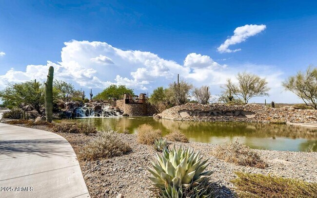 Building Photo - 11554 W Lone Tree Trail