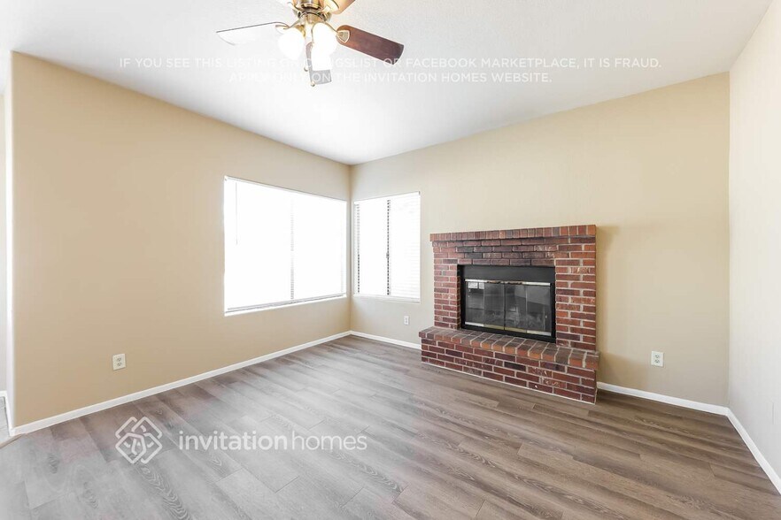 Building Photo - 938 E Rockwell Dr