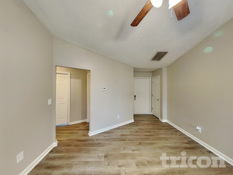Building Photo - 118 Taylor Knoll Way