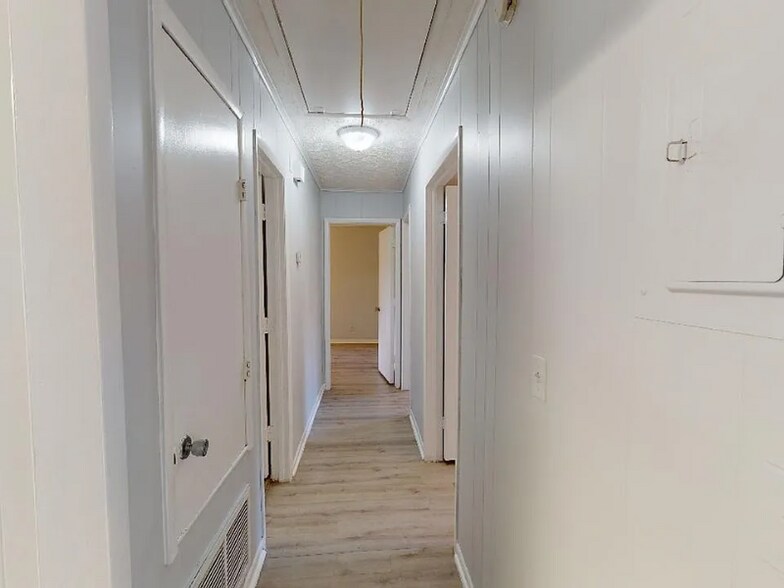 Building Photo - 763 Ernona St