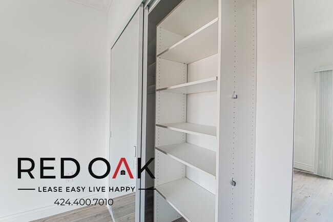 Building Photo - 11848 Kiowa Ave