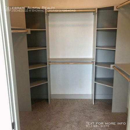 Building Photo - Bell Southpark