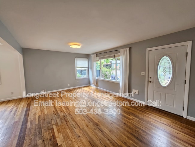 Building Photo - 2205 N Willamette Blvd