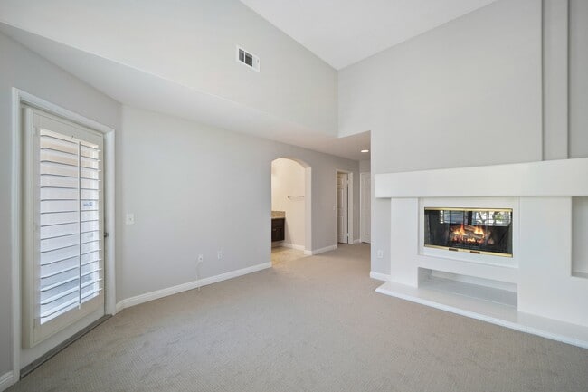 Building Photo - 7 Windchime