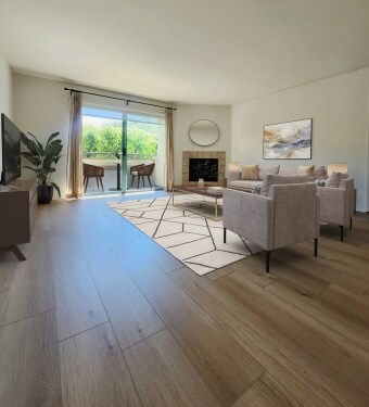Interior Photo - 1444 Saltair Ave