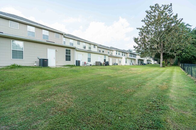 Building Photo - 3400 Old Bainbridge Rd