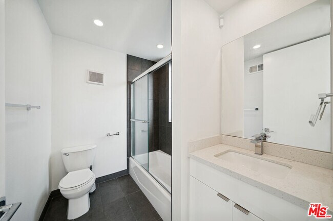 Building Photo - 4523 St Elmo Dr