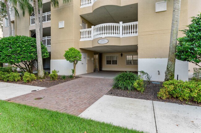 Building Photo - 1360 Centre Ct Ridge Dr