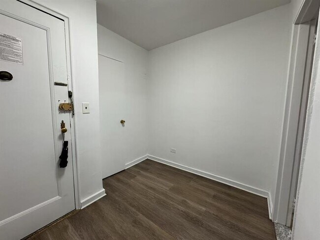 Building Photo - 144-50 38th Ave