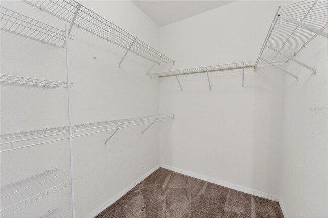 Building Photo - 5611 Legacy Crescent Pl