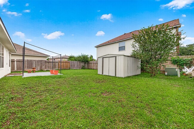 Building Photo - 2510 Fox Water Dr