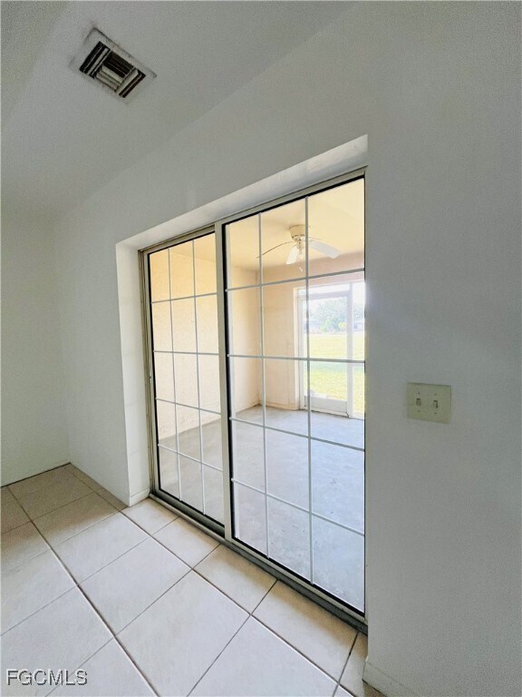 Building Photo - 3018 SE Santa Barbara Pl