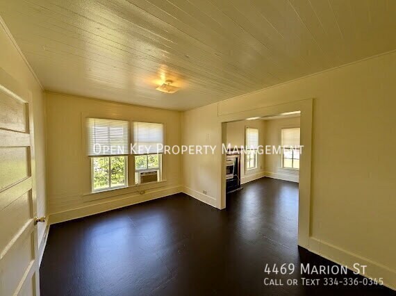 Building Photo - 4469 Marion St