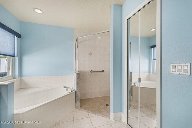 Building Photo - 2553 Christopher Dr