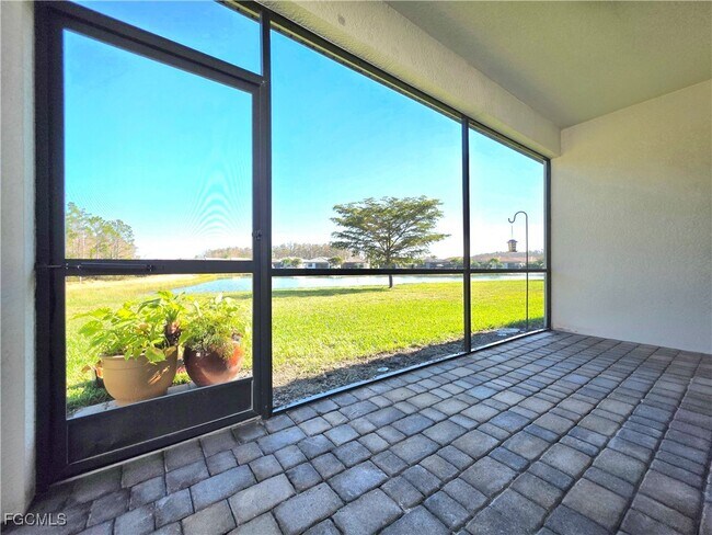 Building Photo - 11559 Shady Blossom Dr