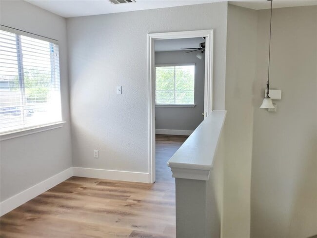 Building Photo - 1324 Davis Mountain Loop
