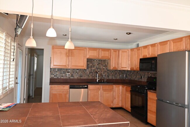 Building Photo - 3626 N 80th Pl