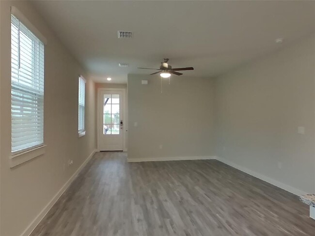 Building Photo - 1733 Mexican Heather Dr