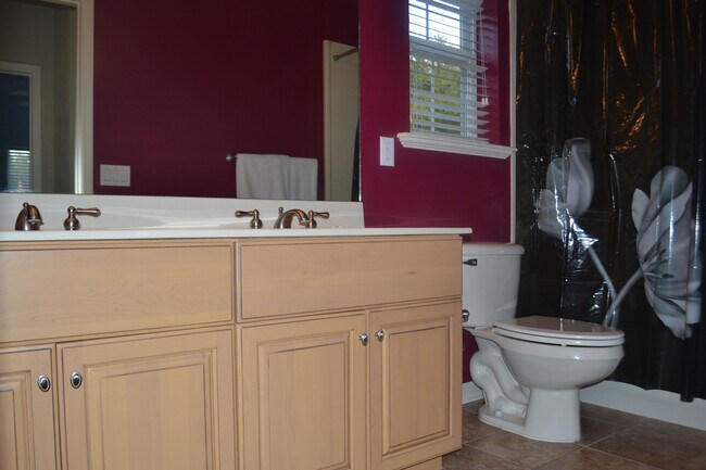 Building Photo - 3813 SW 91st Dr