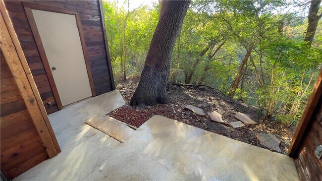 Building Photo - 8200 Neely Dr