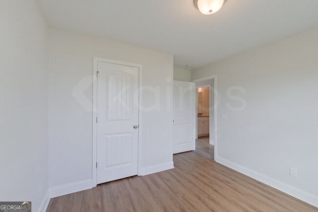 Building Photo - 223 Western Red Cedar Dr