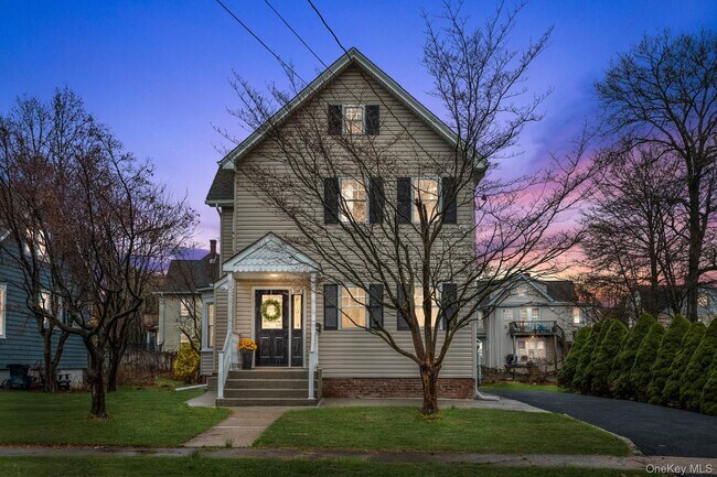 Building Photo - 78 E Maltbie Ave