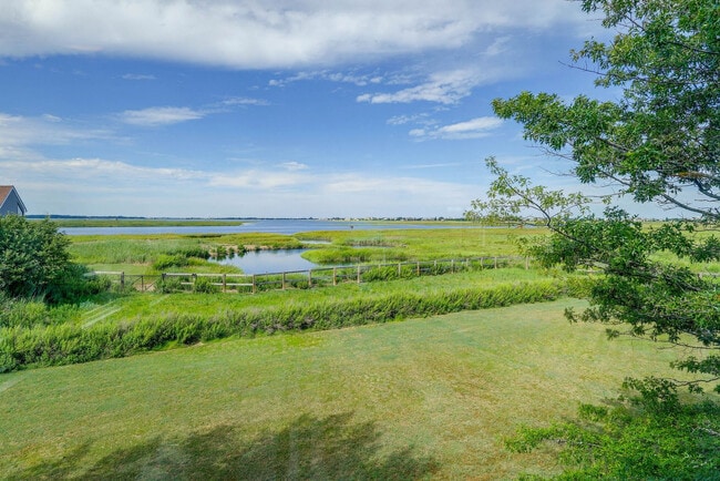 Building Photo - 53 Plum Island Turnpike