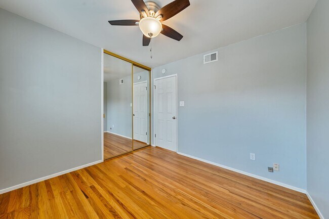 Building Photo - Charmingly Remodeled 3 Bed, 2 Bath Home Ne...