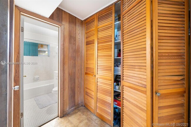 Building Photo - 438 NW 93rd St