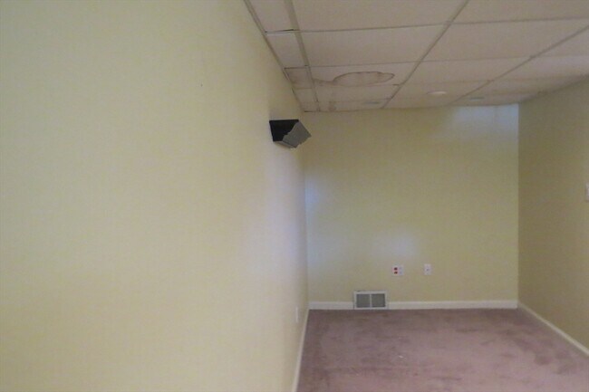 Building Photo - 14 Hartshorn Pl