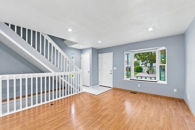 Building Photo - $2,740.95 with $300 Off The First Month's Rent, 3 Beds - 2.5 Bath, Single Family Home in Westmins...