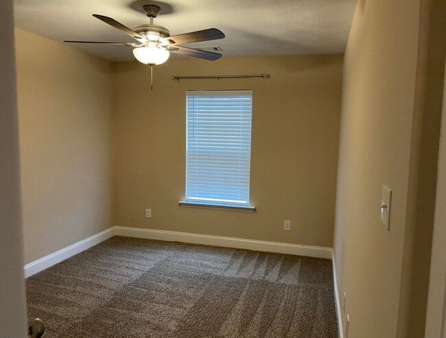 Building Photo - 3063 Margot Ln