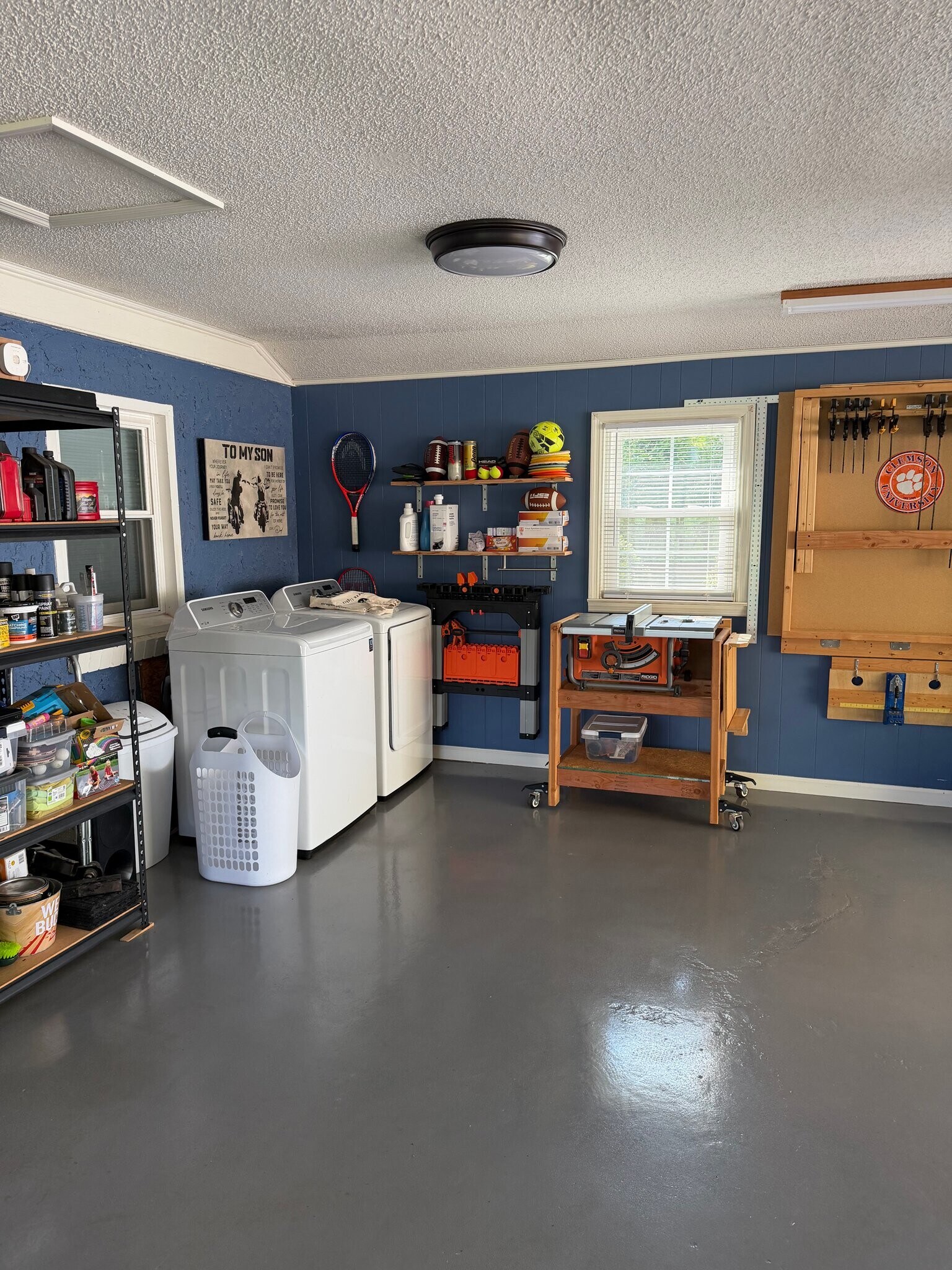 Building Photo - 33 Church Rd