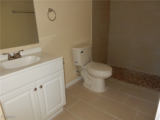 Building Photo - 1713 SW 33rd St