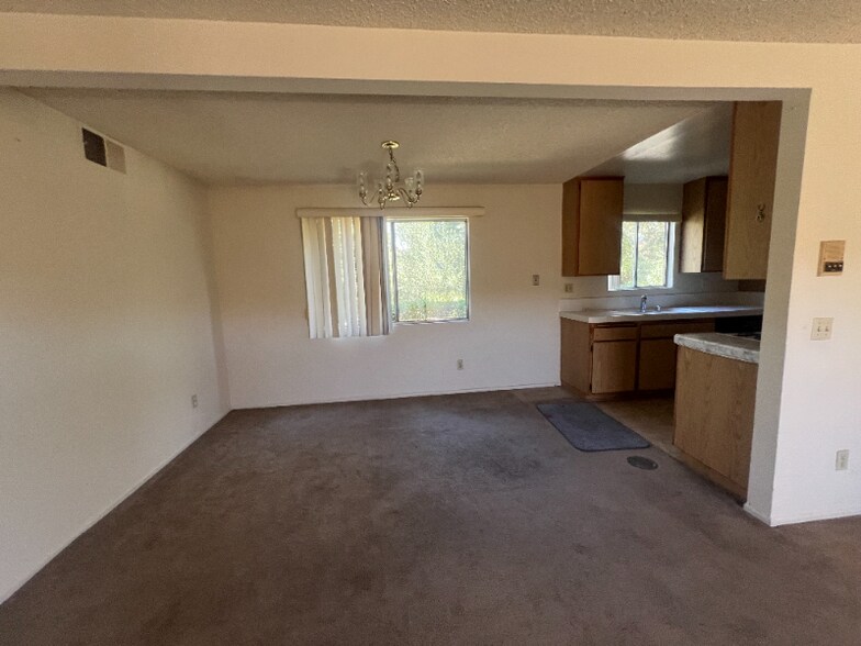 Building Photo - 27626 Violin Canyon Rd