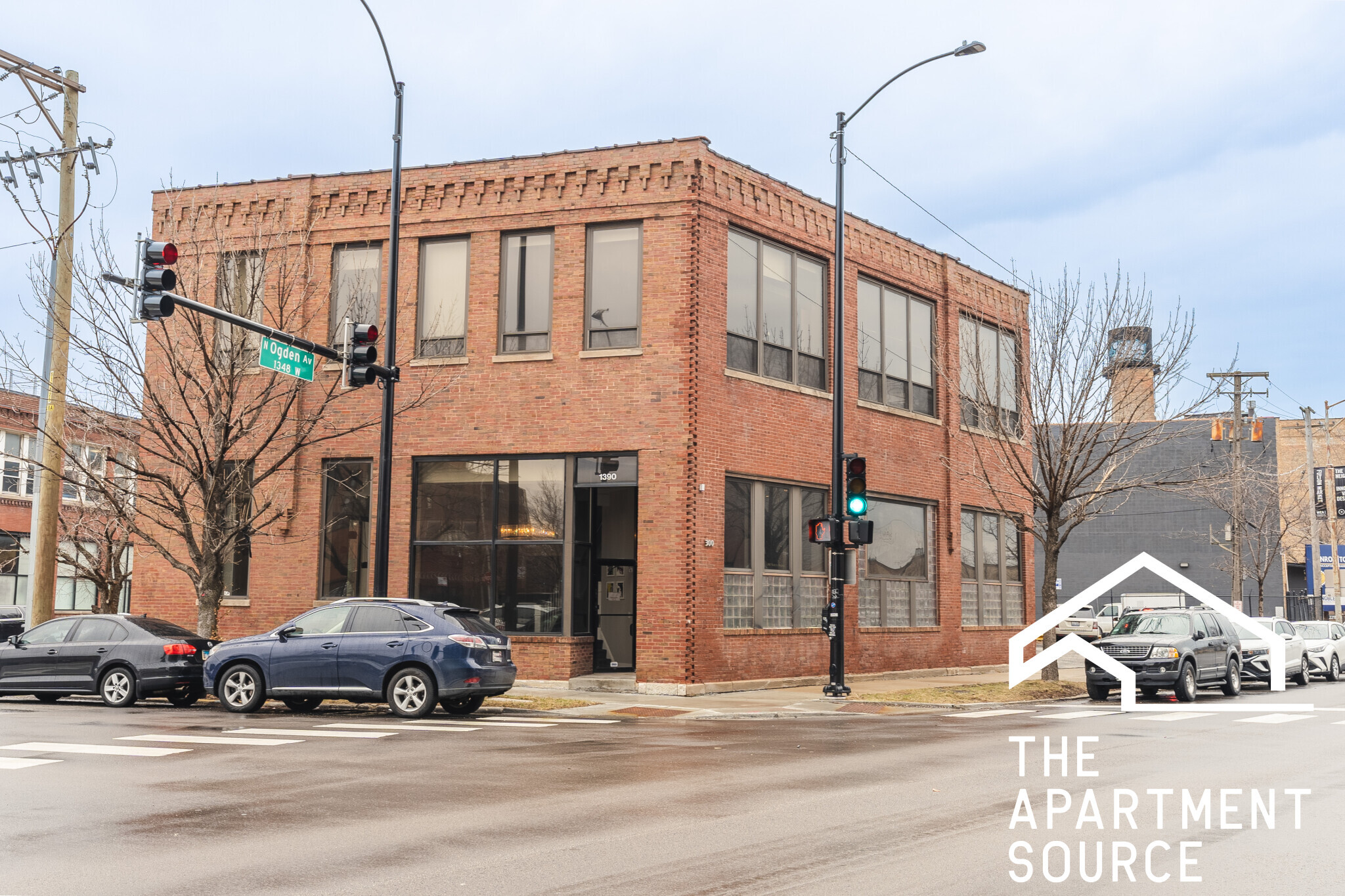 Building Photo - 300 N Ogden Ave