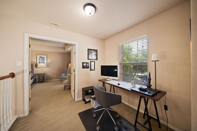 Building Photo - 15206 Redbird Mnr