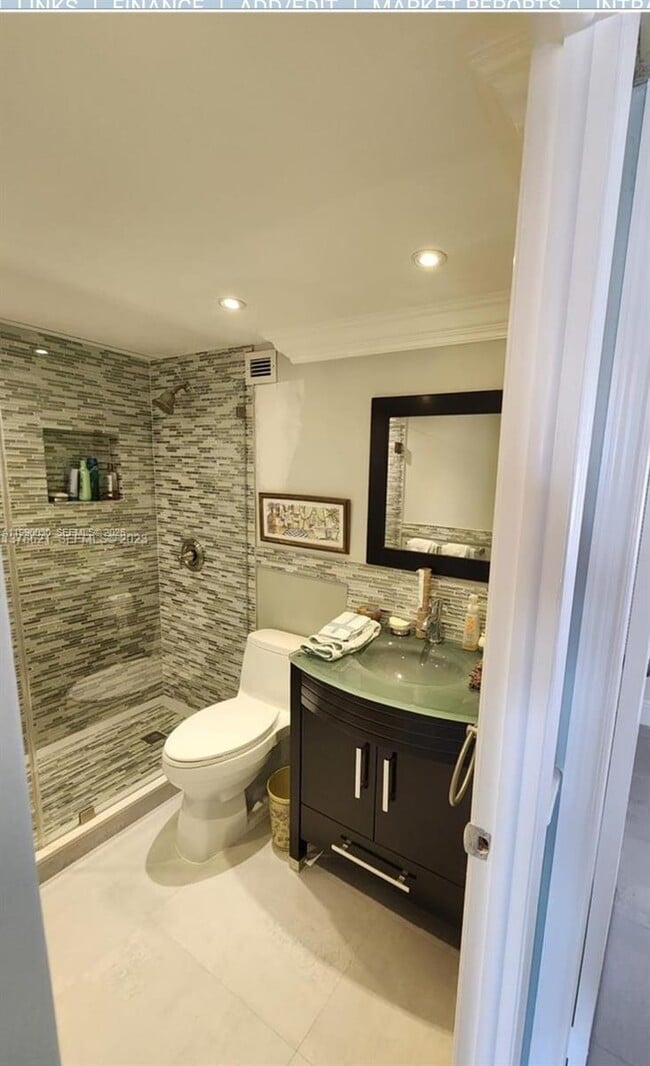 Building Photo - 1600 S Ocean Dr