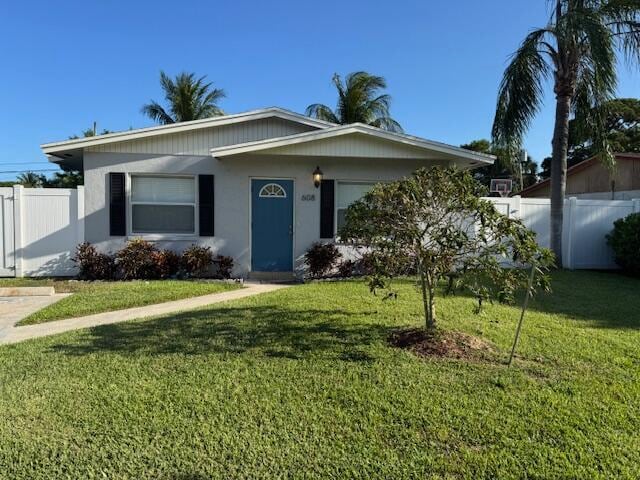 Primary Photo - 608 SW 8th Ct